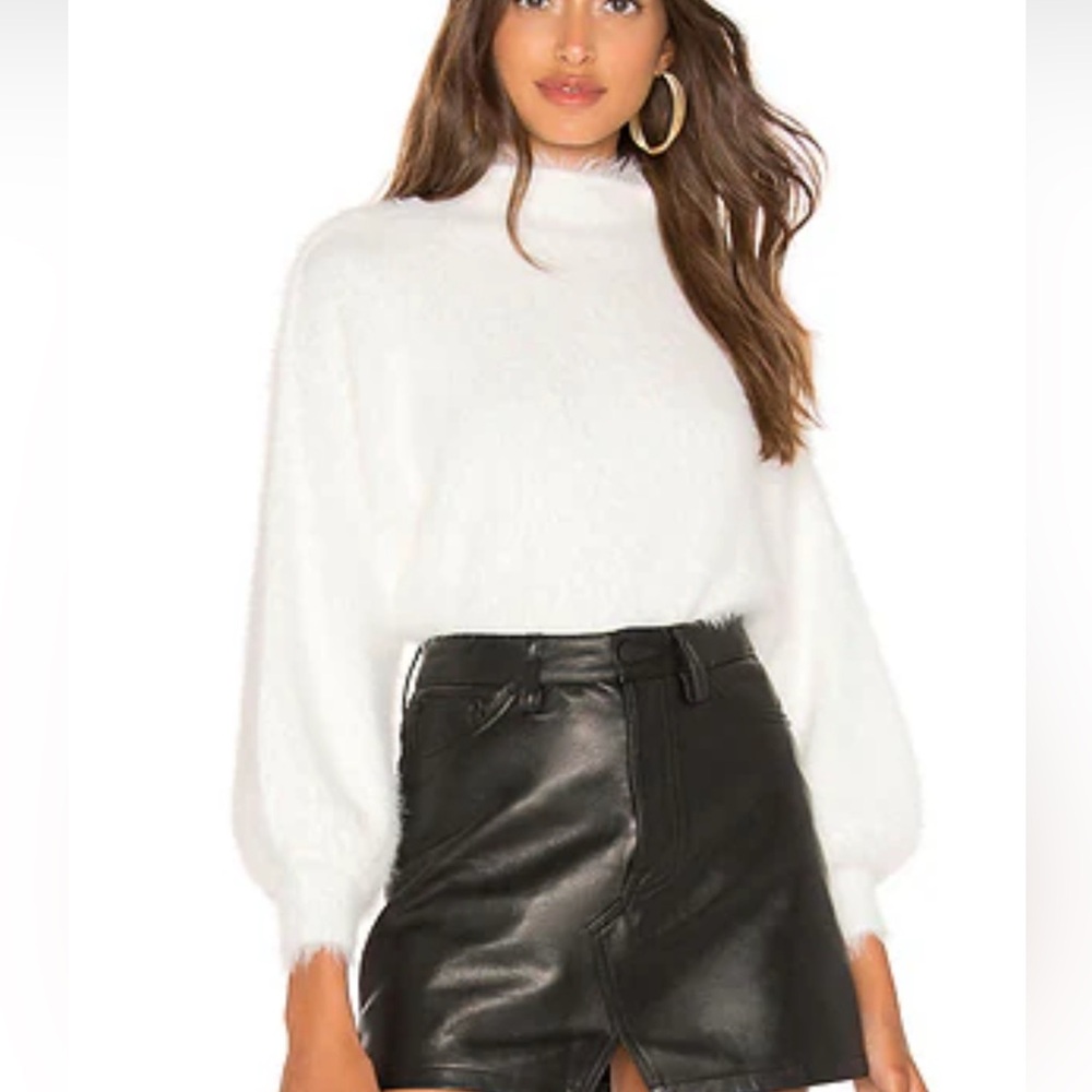 Line & Dot Cream Fuzzy Sweater